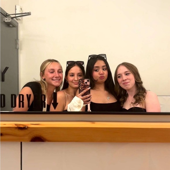 Meet your Posher, Kaelyn - Picture 1 of 1